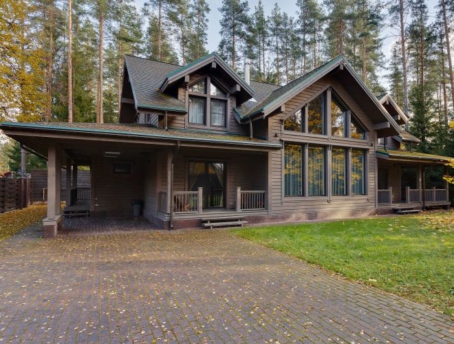 Арендовать Семейная Резиденция коттедж в Петербурге